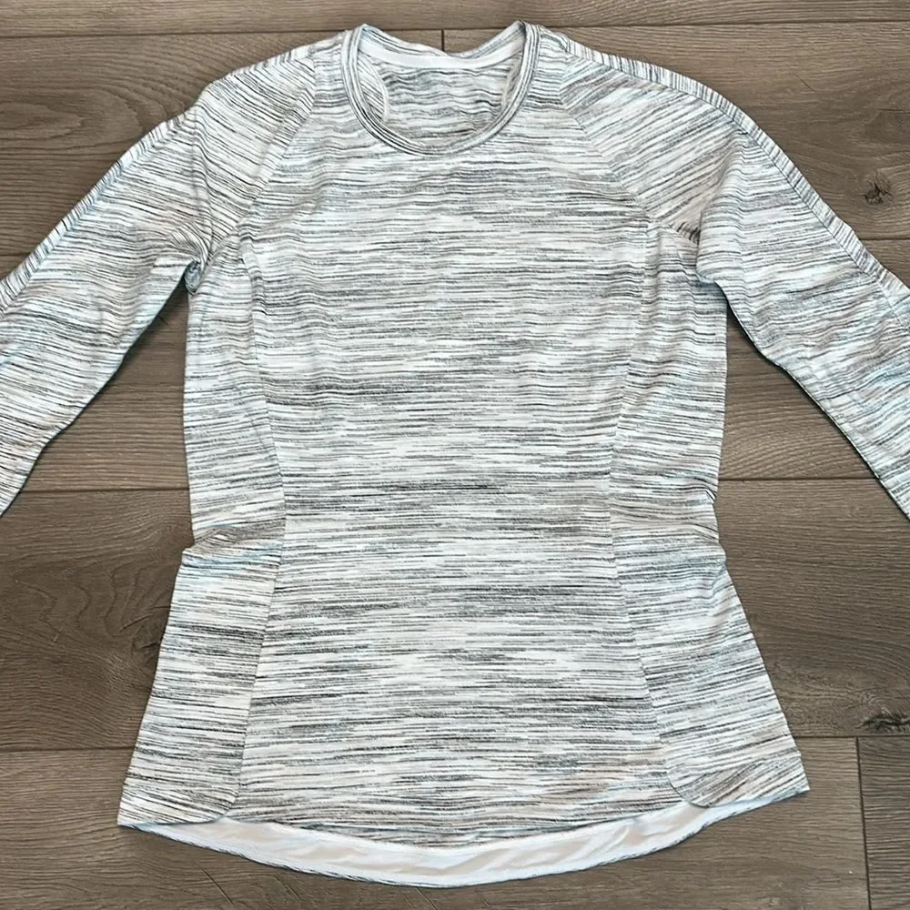 Lululemon‎ Runderful Long Sleeve Space Dye Camo White Silver Spoon Top Size 10